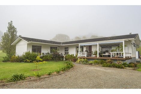 Photo of property in 382 Pahi Road, Pahi, Paparoa, 0571
