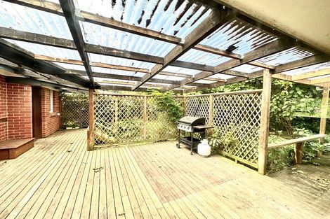 Photo of property in 15 Oakland Avenue, Papatoetoe, Auckland, 2025
