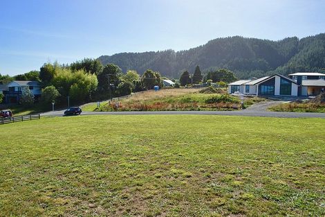 Photo of property in 2 Honoiti Ranapiri Place, Manakau, Levin, 5573