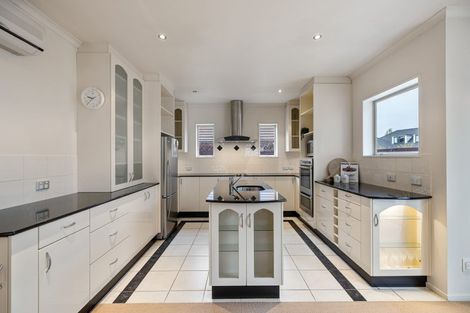 Photo of property in 133 Fendalton Road, Fendalton, Christchurch, 8052