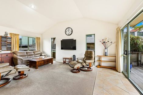 Photo of property in 26 Carillon Place, Massey, Auckland, 0614