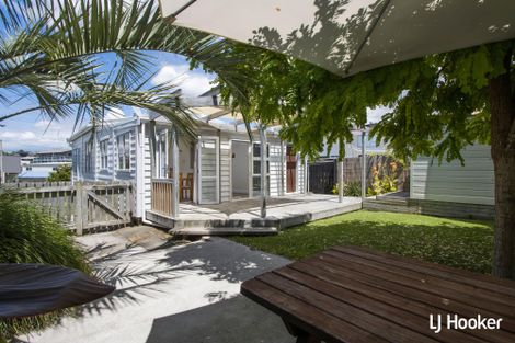 Photo of property in 10 Fyfe Road, Waihi Beach, 3611