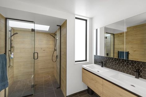 Photo of property in 6 Haddon Lane, Harewood, Christchurch, 8051