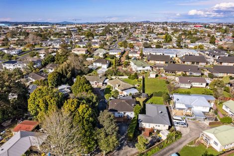 Photo of property in 2/47 Mildmay Road, Henderson, Auckland, 0610