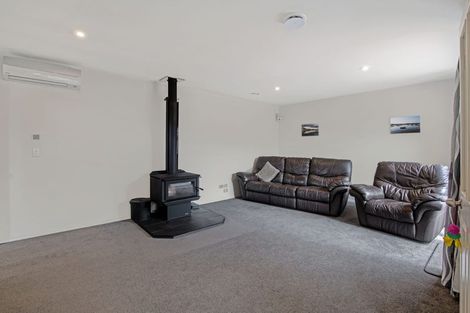 Photo of property in 21 Campion Place, Rolleston, 7614