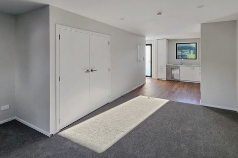 Photo of property in 2/130 Cambridge Terrace, Fairfield, Lower Hutt, 5011