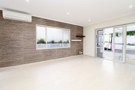Photo of property in 9 Chard Place, Flat Bush, Auckland, 2016