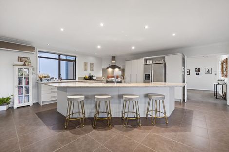 Photo of property in 2 Parnwell Place, Ohauiti, Tauranga, 3112