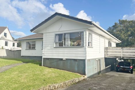 Photo of property in 30 Sungrove Rise, Sunnyvale, Auckland, 0612