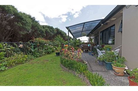 Photo of property in 15 Carnelian Court, Westgate, Auckland, 0614