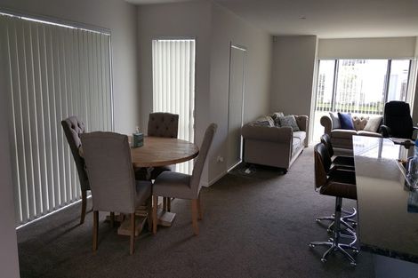 Photo of property in 2/33 Treestump Road, Takanini, 2112