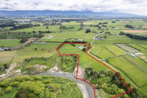 Photo of property in 47 Cowper Side Road, Dannevirke, 4976