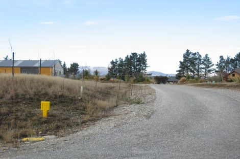 Photo of property in 13 Old Racecourse Road, Albert Town, Wanaka, 9305