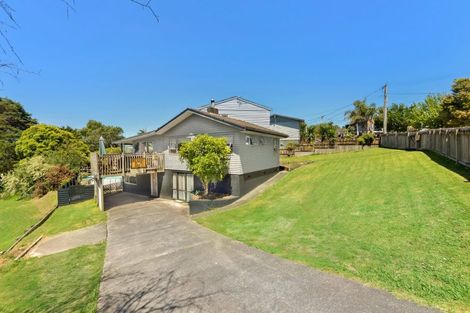 Photo of property in 303 Don Buck Road, Massey, Auckland, 0614
