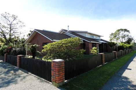 Photo of property in 17 Henley Street, Westport, 7825