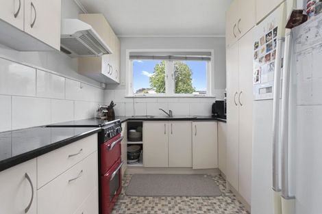 Photo of property in 21 Parrs Cross Road, Henderson, Auckland, 0612