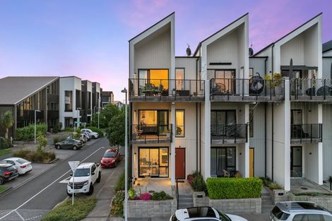 Photo of property in 22 Catalina Bay Drive, Hobsonville, Auckland, 0616