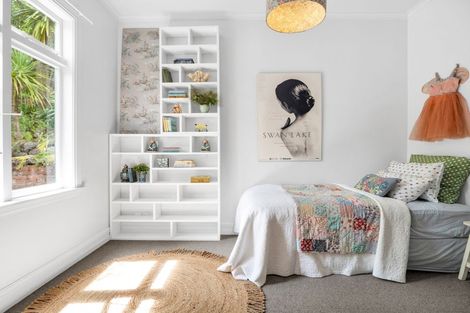 Photo of property in 40 Reserve Terrace, Lyttelton, 8082