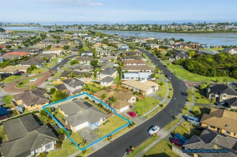 Photo of property in 18 Aberdeen Crescent, Wattle Downs, Auckland, 2103
