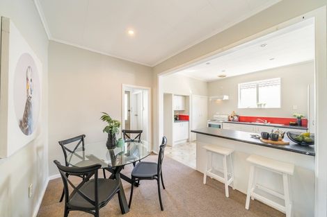 Photo of property in 6 Bristol Street, Trentham, Upper Hutt, 5018