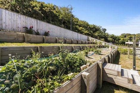 Photo of property in 6 Lime Grove, Maungaraki, Lower Hutt, 5010