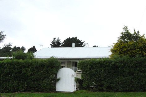 Photo of property in 12 Wharfdale Street, Macandrew Bay, Dunedin, 9014