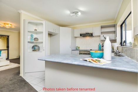 Photo of property in 70 Robert Ross Place, Clendon Park, Auckland, 2103