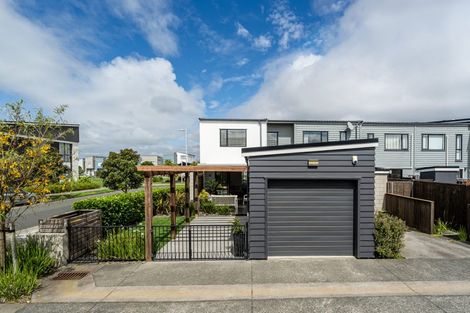 Photo of property in 2 Chaffinch Road, Hobsonville, Auckland, 0616