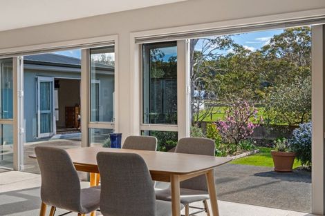 Photo of property in 4 Weka Place, Picton, 7220