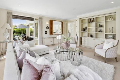 Photo of property in 10 Quedley Court, Eastern Beach, Auckland, 2012