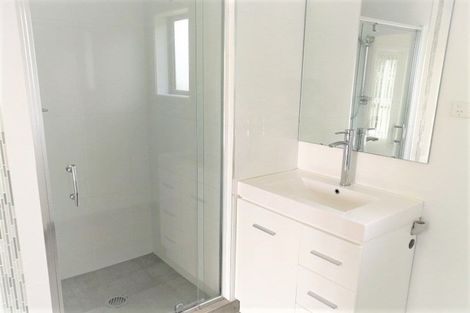 Photo of property in 16 Trinidad Road, Sunnynook, Auckland, 0620