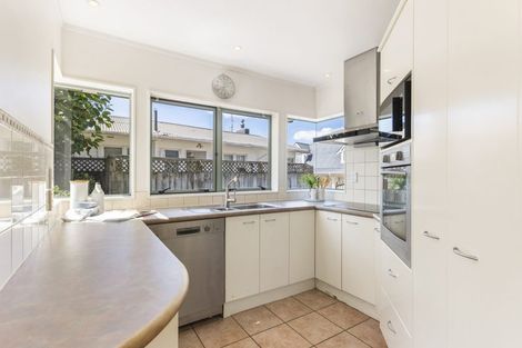 Photo of property in 2/67 Andrew Road, Howick, Auckland, 2010