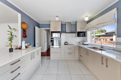 Photo of property in 436 Roscommon Road, Clendon Park, Auckland, 2103