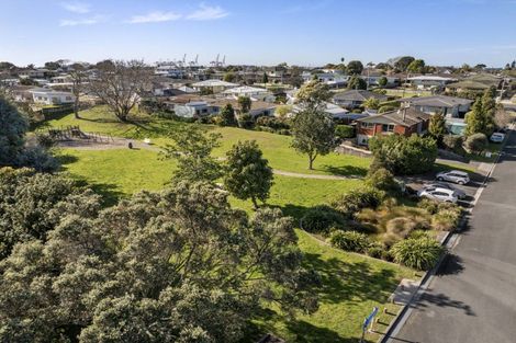 Photo of property in 1 Rutherford Street, Otumoetai, Tauranga, 3110