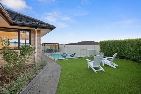 Photo of property in 16 Tokerau Crescent, Pukekohe, 2120
