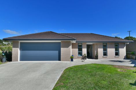 Photo of property in 38 Otanerua Road, Hatfields Beach, Orewa, 0931