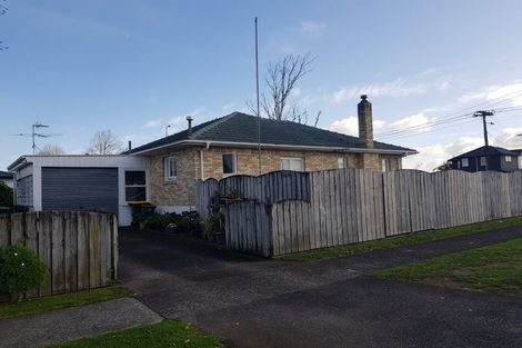 Photo of property in 43 Willis Road, Papakura, 2110