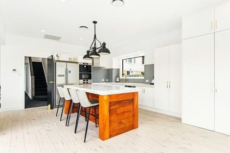 Photo of property in 36 Kahu Road, Fendalton, Christchurch, 8041