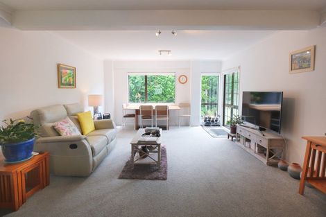 Photo of property in 117 Wakeman Road, Acacia Bay, Taupo, 3330