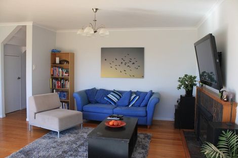 Photo of property in 33 Dakota Avenue, Beach Haven, Auckland, 0626