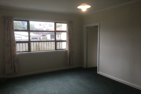 Photo of property in 553 Featherston Street, Roslyn, Palmerston North, 4414