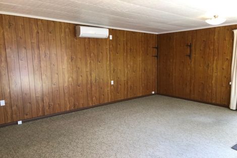 Photo of property in 16 Grant Street, Havelock North, 4130