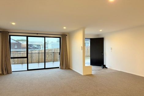 Photo of property in 30c Russell Road, Manurewa, Auckland, 2102