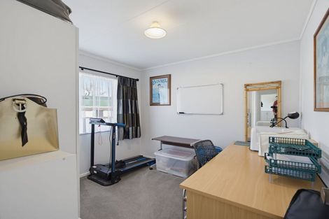 Photo of property in 24 Stirling Street, Te Aroha, 3320