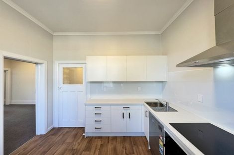 Photo of property in 146 Featherston Street, Palmerston North, 4410