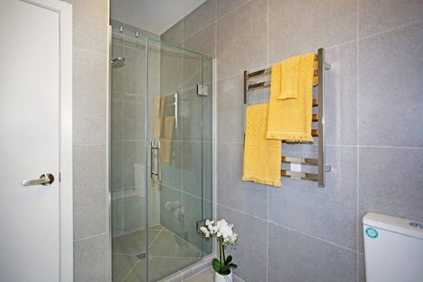 Photo of property in 19 Mellsop Avenue, Waiuku, 2123