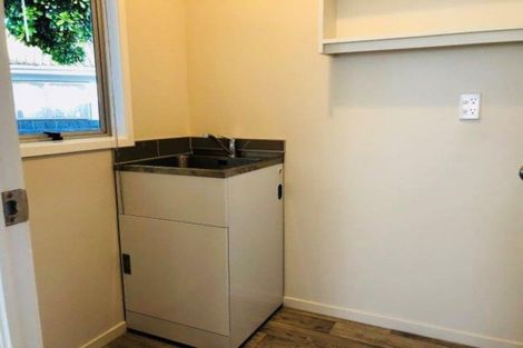 Photo of property in 426 Roscommon Road, Clendon Park, Auckland, 2103