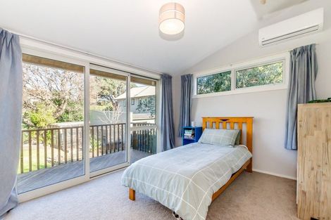 Photo of property in 15 Tiromoana Road, Raumati South, Paraparaumu, 5032