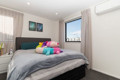 Photo of property in 23 Cessna Crescent, Mangere, Auckland, 2022