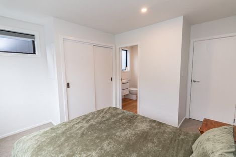 Photo of property in 11/27 Main Road, Wainuiomata, Lower Hutt, 5014